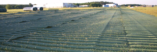 TERRAM-GrassProtecta-CaseStudy-Sothside-2012-Verlegung (1)