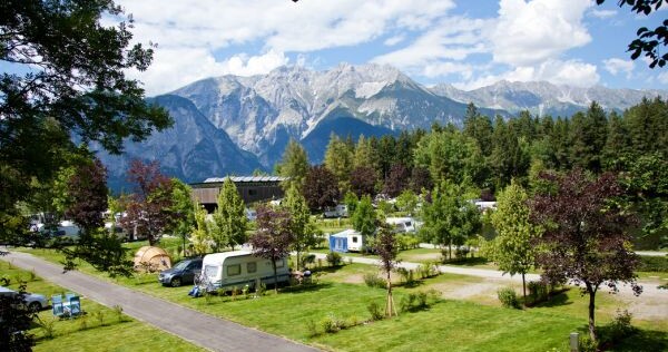 ecotrade-blog-terram-grassprotecta-rasengitter-camping-caravan-rasenschutz-campingplatz-d90d95f2