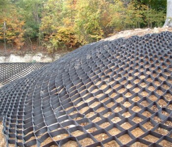 TERRAM-Geozellen-Anwendung-Böschungssicherung (2)